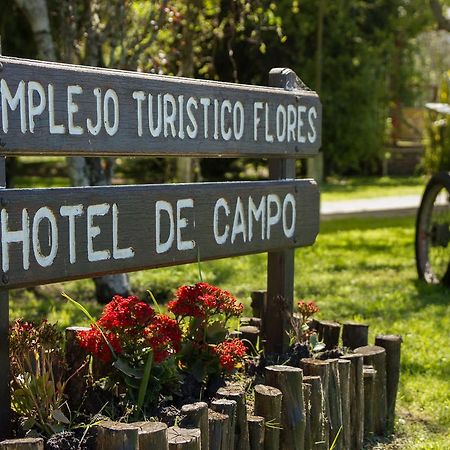 Complejo Turistico Flores Тринидад Экстерьер фото